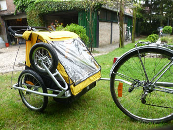 Petite annonce 107336 : remorque v�lo pour 2 enfants tr�s pratique