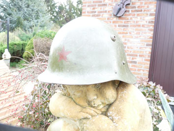 Petite annonce 92007 : casque soldat bulgare mod�le 36 type c-+1944 